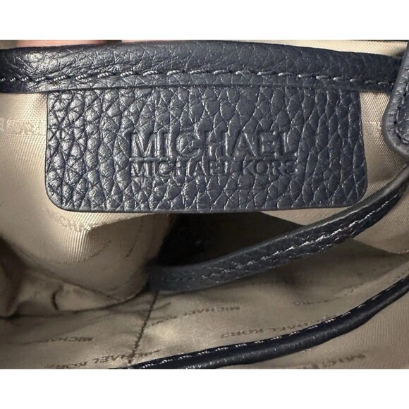 New Michael Kors Brooklyn Appliqué Medium Convertible Hobo Bag Blue Shoulder Bag - Picture 7 of 8